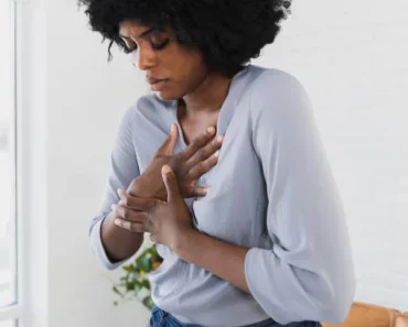 7 Very Early Signs You’ll Have A Heart Attack