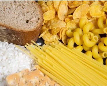 4 Signs That Indicate You Are Eating Too Much Carbohydrate Foods
