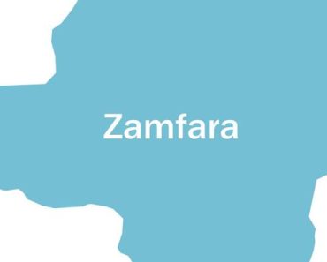 BREAKING: Banditry: Residents protest, destroy IDPs camps in Zamfara