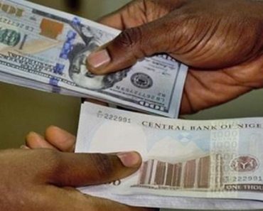BREAKING: Naira depreciates to N780 per dollar