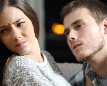 Dear Ladies, Here Are 4 Signs To Know If A Man Truly Loves You