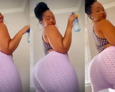 See Trending Video Of Pretty Ebony Lady Flaunting her elegant beauty For Fans [Watch]