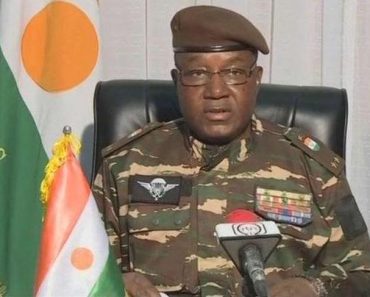 JUST IN: Ahead Of #ECOWAS Troops Invasion, #Niger Junta Leaders Reportedly Evacuate Families To Dubai And Burkina Faso