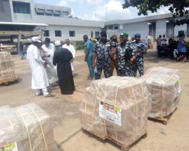KOGI GUBER: How INEC Rolls Out Sensitive Materials Amid Police, DSS Supervision (Photos)